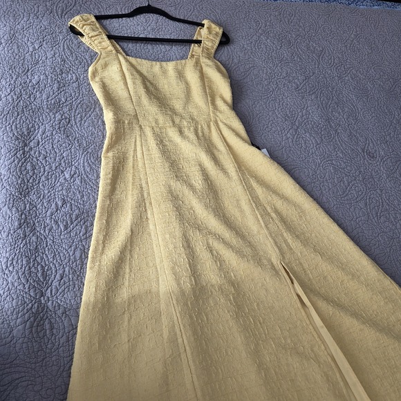 NWT ASTR The Label Medium Crinkle Maxi Dress Yellow Corset Lace Up Back Cottage - Picture 10 of 11